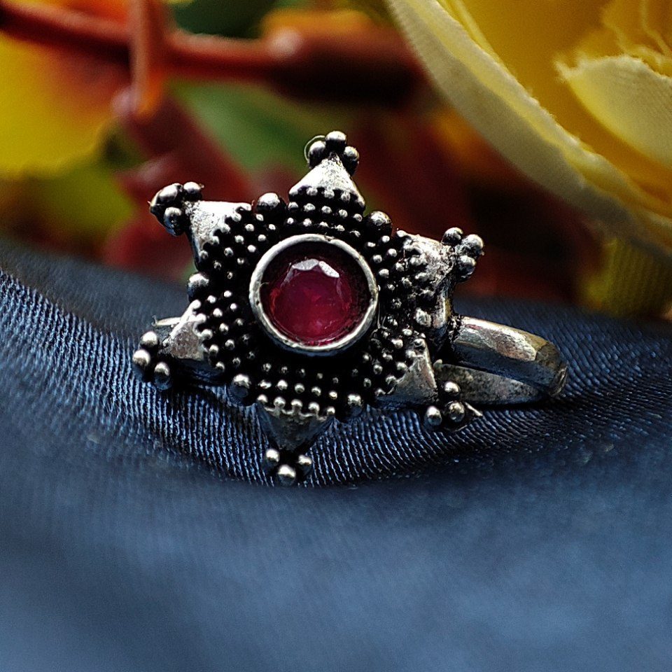 Oxidised Star Shape Stone Nosepin For Girls - Image 2