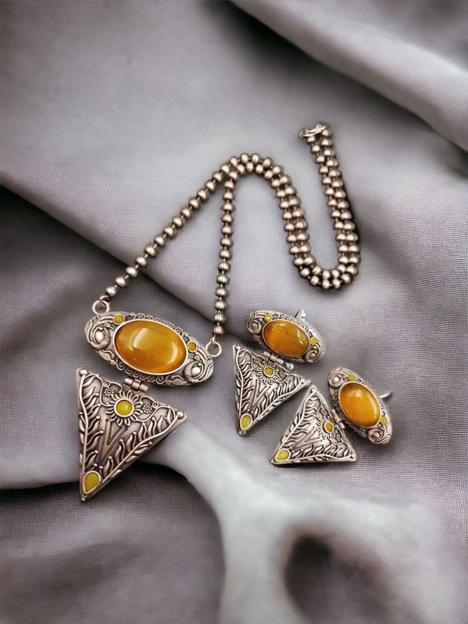 Antique Silver Look Necklace Tringle Pendant Best Matching Earrings For Girls - Image 2