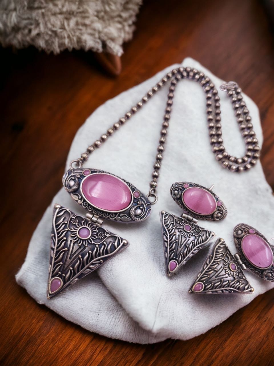 Antique Silver Look Necklace Tringle Pendant Best Matching Earrings For Girls - Image 7