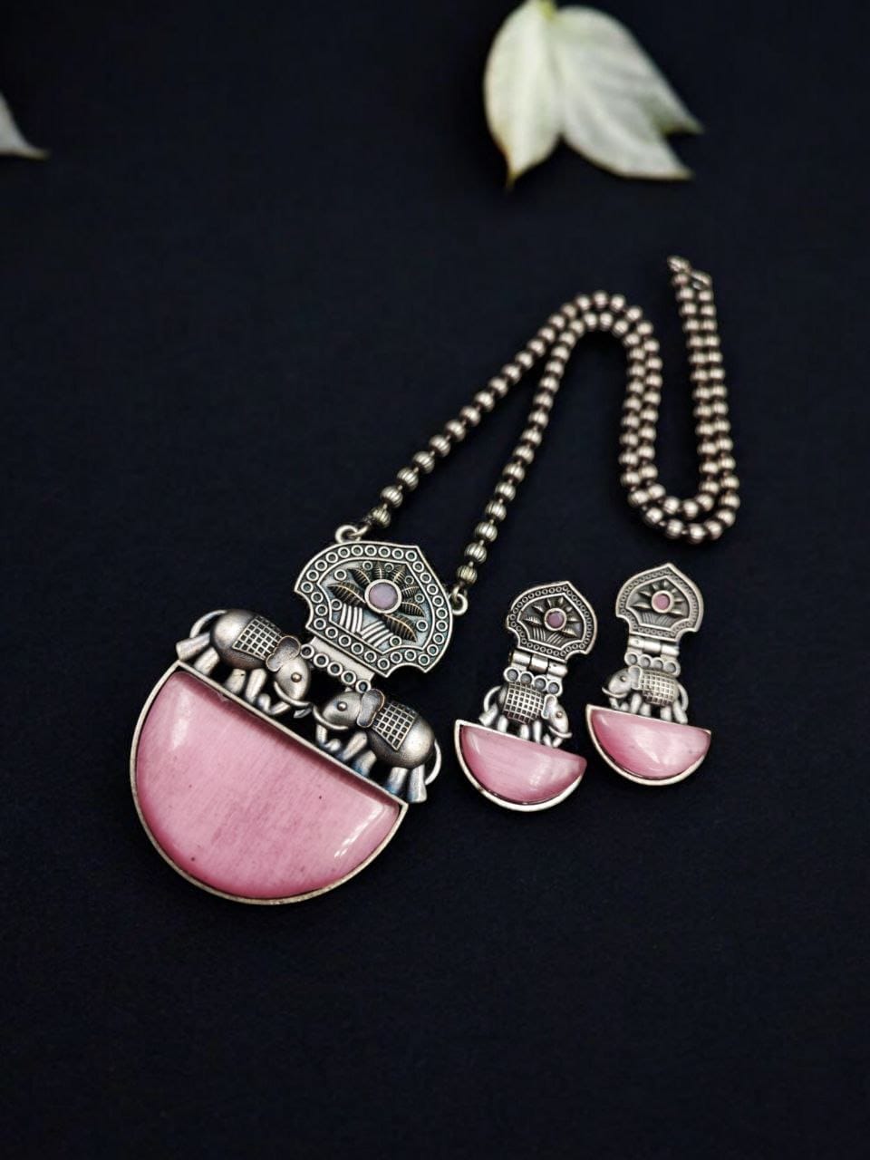 Silver Replica Elephant Necklace | Unique Monalisa Stone Pendant Set - Image 4