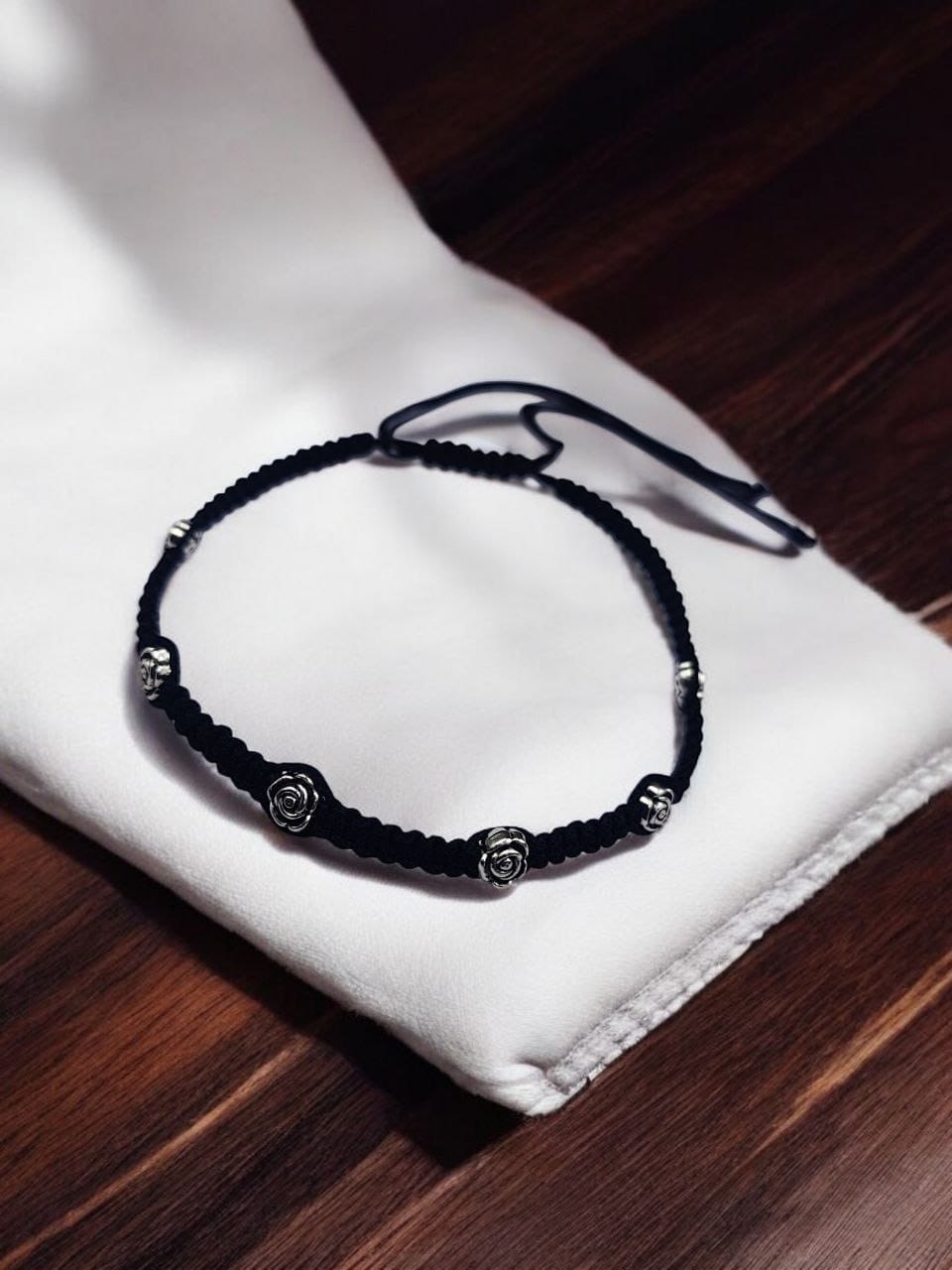 Perfect Thread Anklet with Flower Design for Daily Wear - Image 3