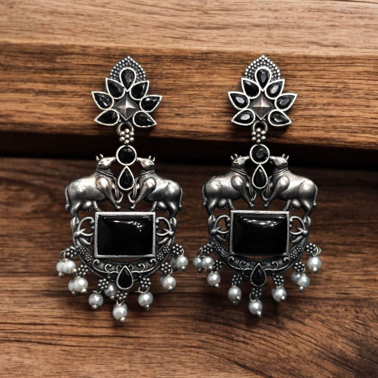 Lightweight Oxidized Nandi Earrings with Silver Touch & Beautiful Monalisa Stone