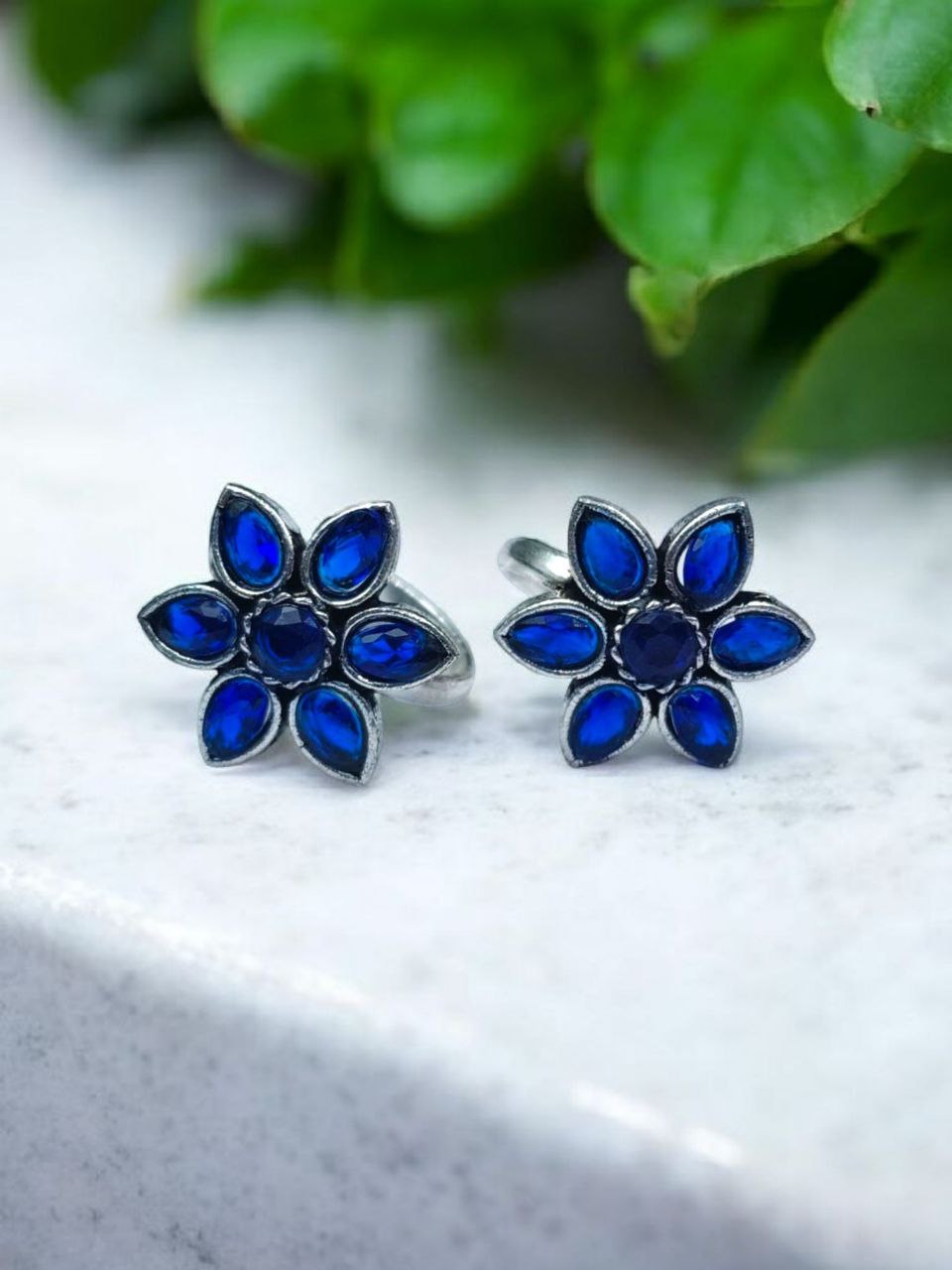 Traditional Flower Design Toe Ring | Oxidized Stone Work Best Jewelry - Image 3