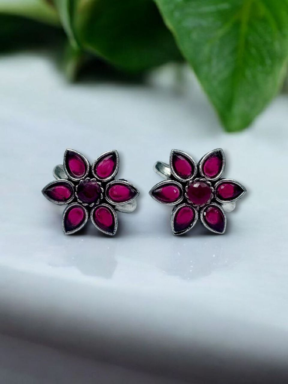 Traditional Flower Design Toe Ring | Oxidized Stone Work Best Jewelry - Image 4