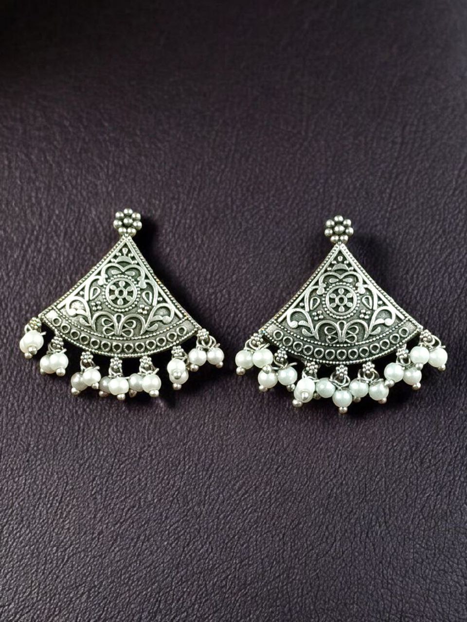 Antique Silver Look Like Designer Tringle Floral Art Stud Earrings For Girls - Image 4