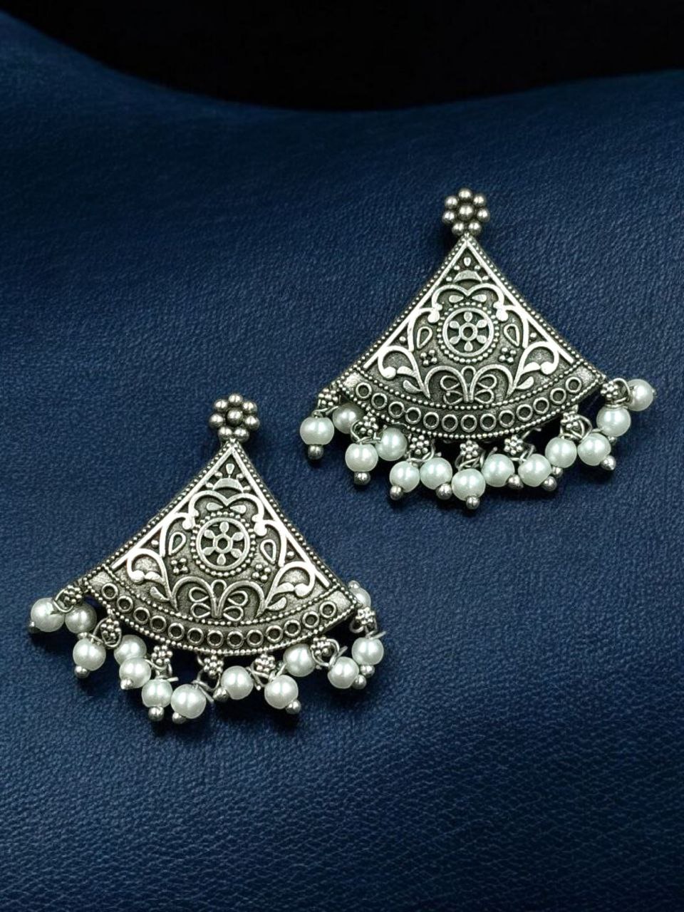Antique Silver Look Like Designer Tringle Floral Art Stud Earrings For Girls - Image 3