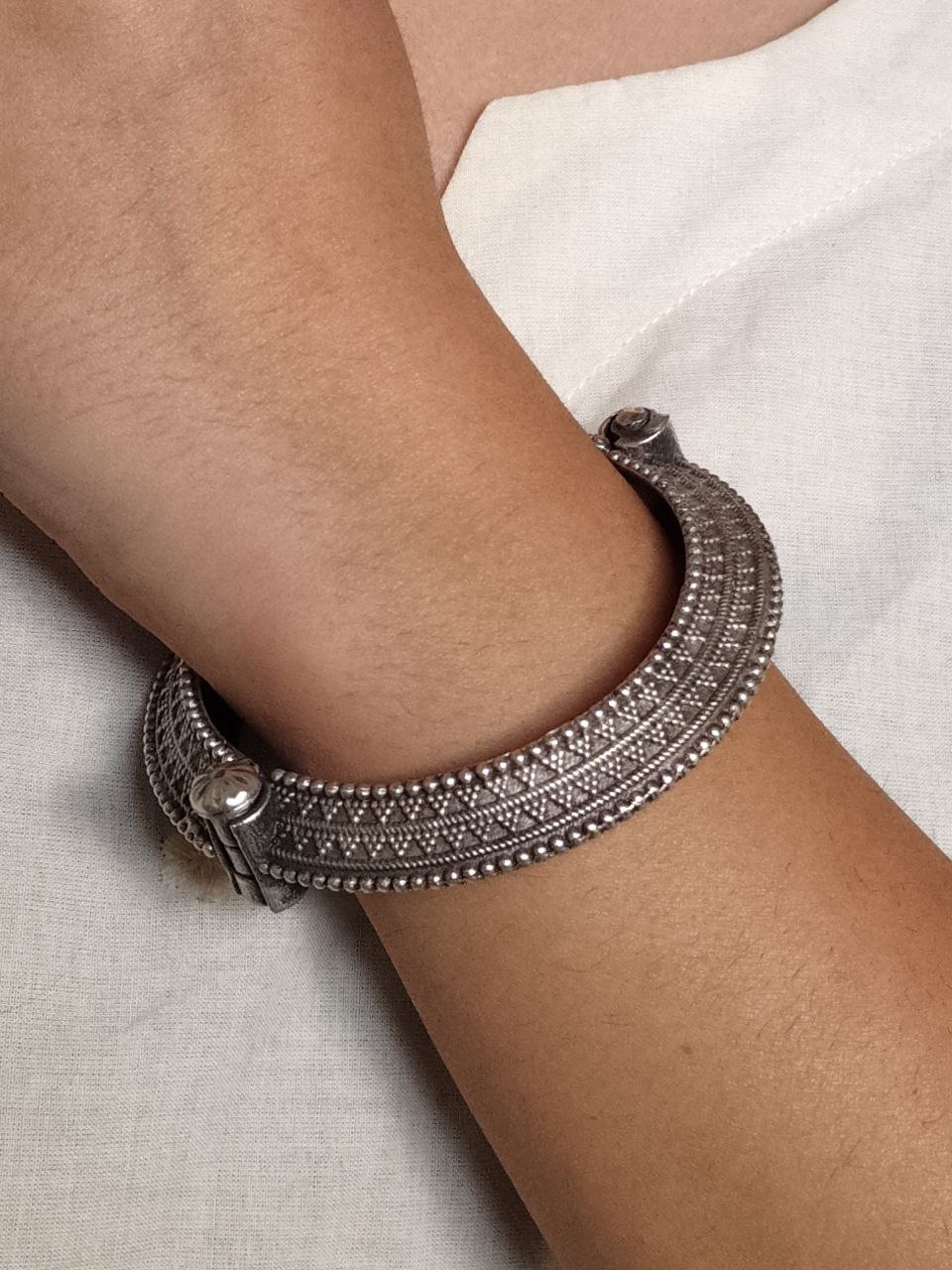 Bollywood Style Kada | Best Silver Touch Antique Bracelet | Bangles For Girls - Image 4