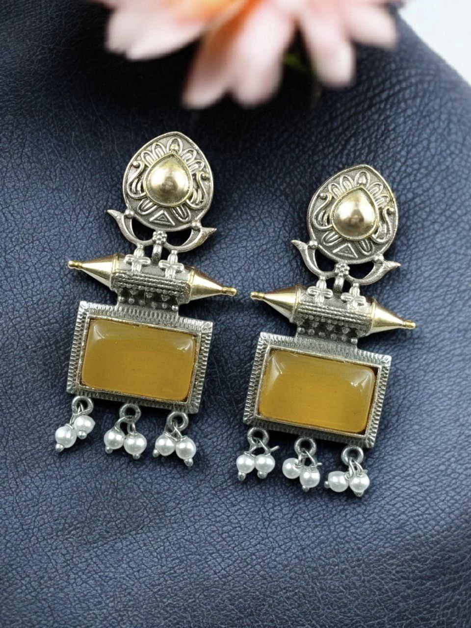 Beautiful Design Two-Tone Stud Earrings | Monalisa Stone with Pearl Detailing - Image 8