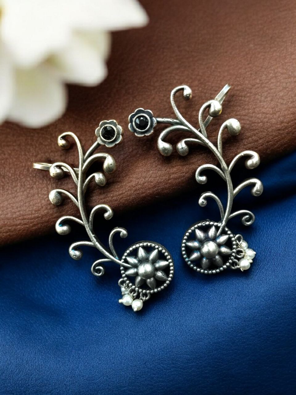 Traditional Look Flower Design Earcuff | Silver Replica Stone & Pearl Work Beautiful Jewelry For Girls - Image 6