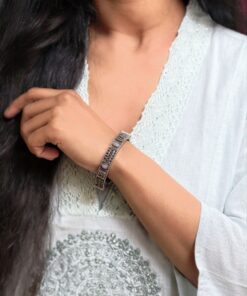 Elegant Antique Silver Bangle with Beautiful Design for Women