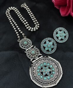 Amazing Flower Design Silver Replica Necklace Set with Round Stud Earrings