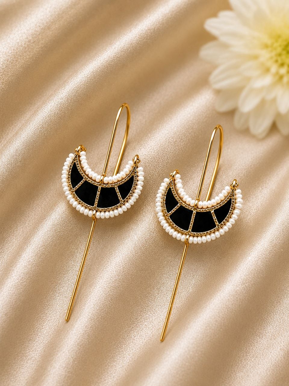 Gold Plated Half Moon Earcuff ? Elegant Jewelry for Modern Looks - Image 8