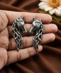 Designer Horse Stud Earring Artistic Design for Fashion Wear - Image 3