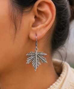 Charming Leaf Hook Earring Elegant Design for Daily Wear