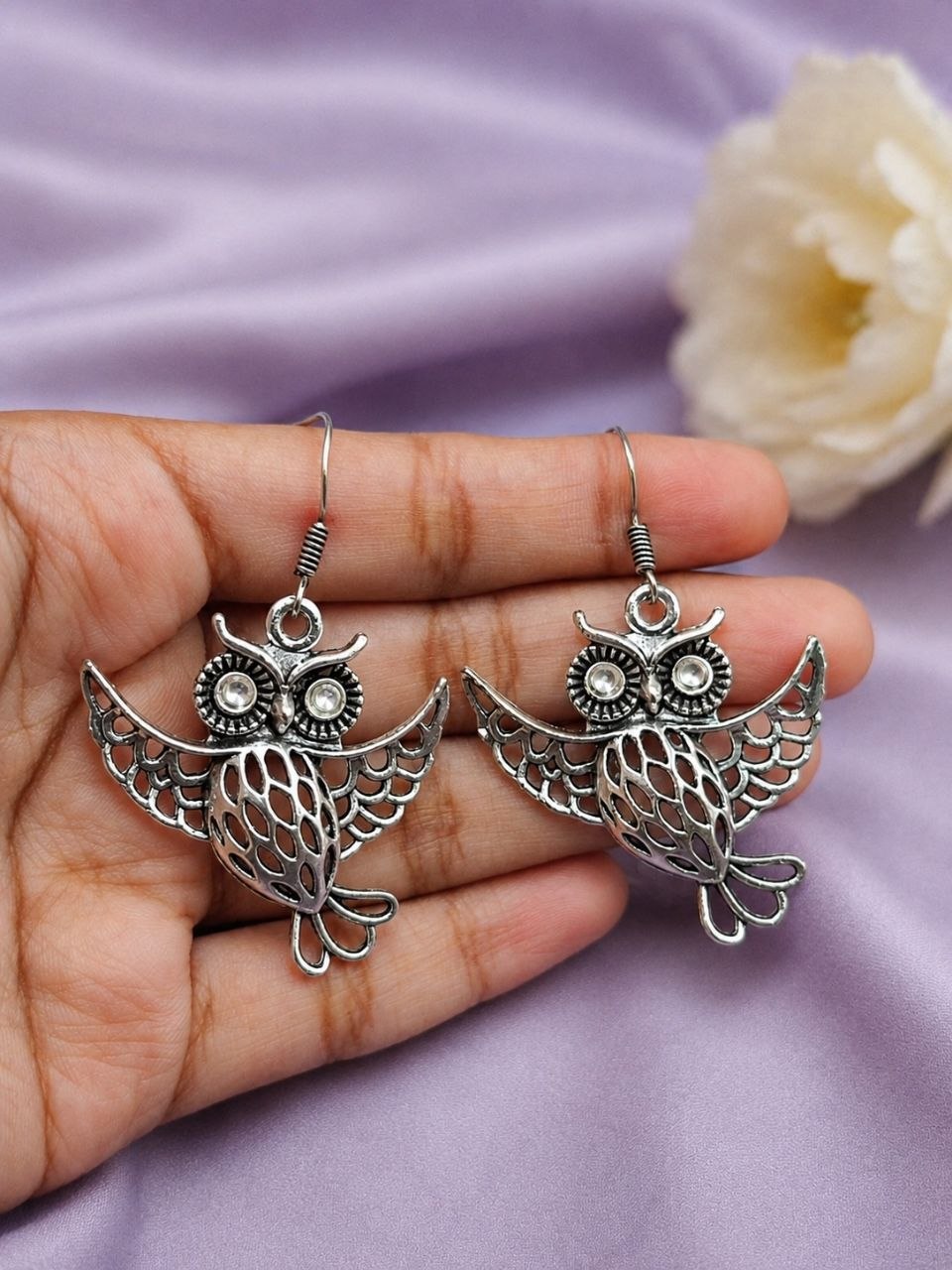 Owl Hook Earring Elegant Design for LightWeight Jewelry - Image 3