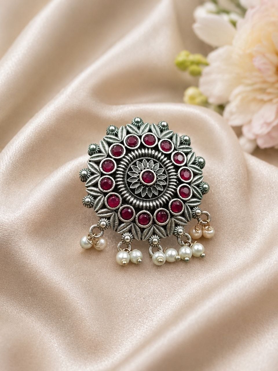 Vintage Stylish Ring Elegant Adjustable Antique Ring for Traditional Wear - Image 2