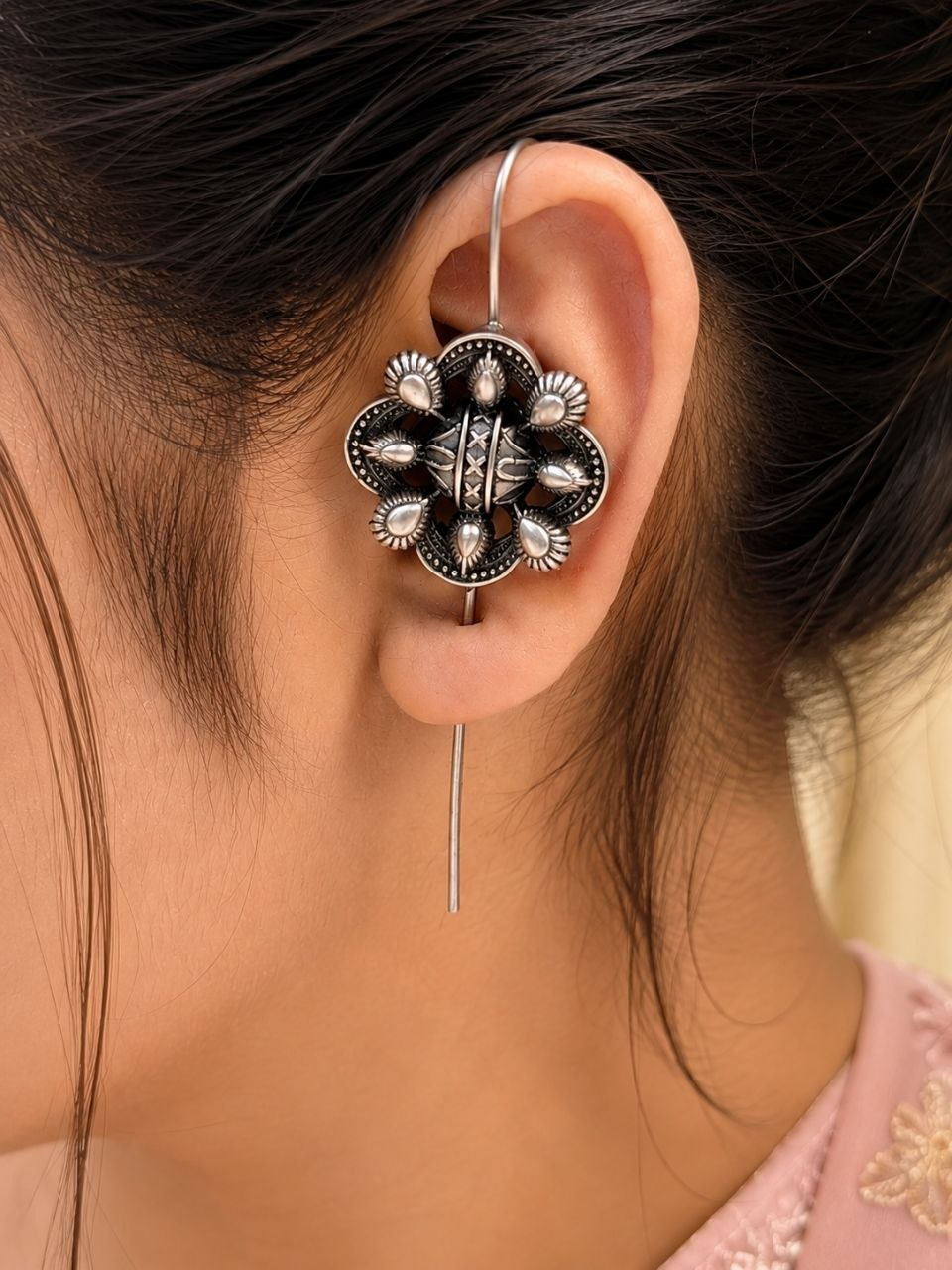 Gorgeous Designer Flower Earcuff for Stunning Elegant Beautiful Styling