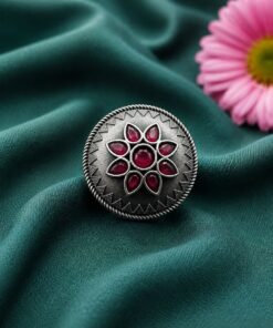Vintage Silver Ring for Elegant Timeless Traditional Jewelry - Image 7