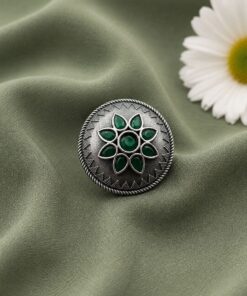 Vintage Silver Ring for Elegant Timeless Traditional Jewelry - Image 4