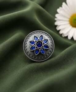 Vintage Silver Ring for Elegant Timeless Traditional Jewelry - Image 5