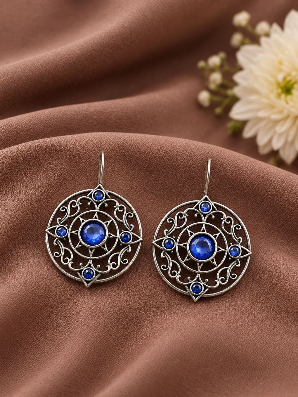 Flower Hook Earring ? Stunning Design for Graceful Everyday Style - Image 2