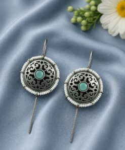 Alternative view of Silver Flower Earcuff ? Elegant Jewelry for Stylish Traditional Looks