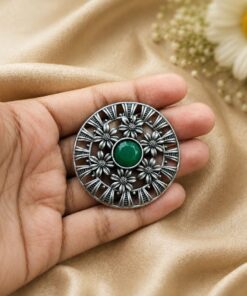 Flower Hair Accessories ? Stunning Elegant Pieces for Beautiful Stylish Looks - Image 4