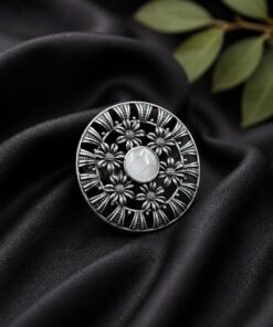 Elegant Designer Flower Ring for a Stunning and Charming Fashion Look - Image 5