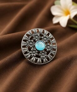 Alternative view of Elegant Designer Flower Ring for a Stunning and Charming Fashion Look