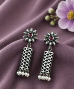 Beautiful Geometric Earring ? Modern Design for Elegant and Party Looks - Image 3