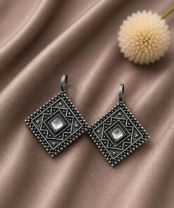 Designer Square Bugadi ? Elegant Traditional Jewelry for Every Occasion - Image 4