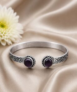 Alternative view of Silver Geometric Bracelet ? Premium Stylish Jewelry for Modern Elegance