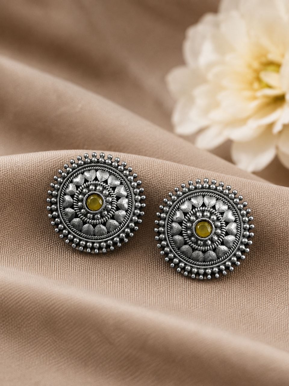 Elegant Floral Stud Earring ? Gorgeous Premium Jewelry for Timeless Beauty - Image 9