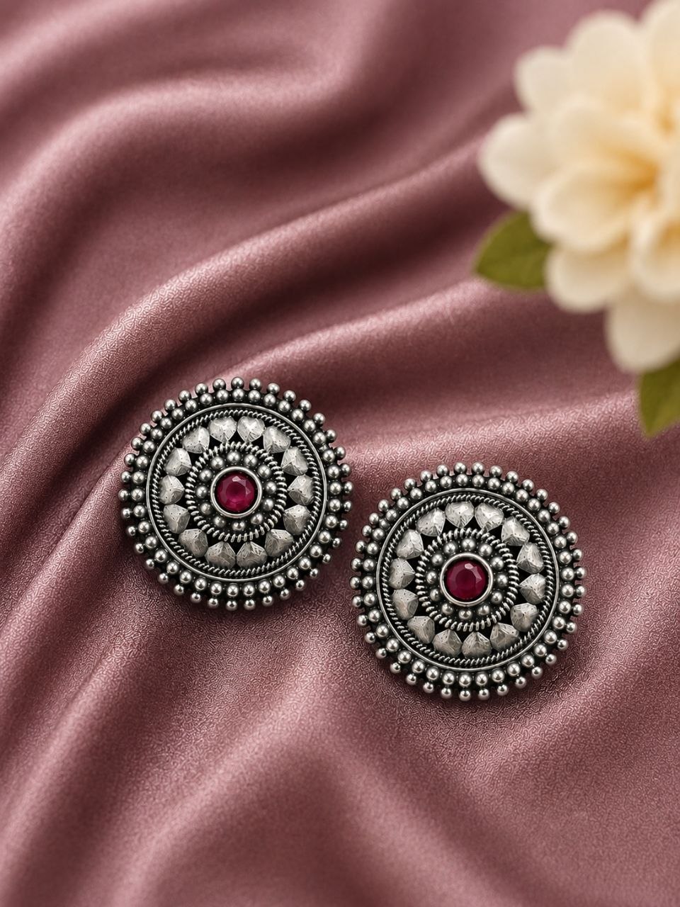 Elegant Floral Stud Earring ? Gorgeous Premium Jewelry for Timeless Beauty - Image 4