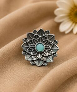 Vintage Flower Ring ? Gorgeous Elegant Statement Jewelry for Women - Image 2